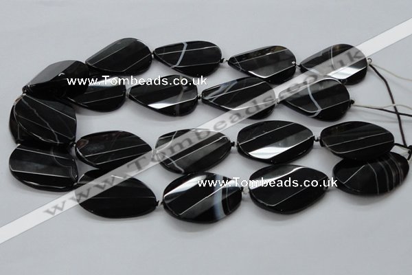 CAA285 28*38mm twisted & faceted teardrop black line agate beads