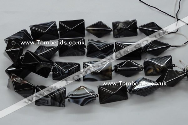 CAA292 15.5 inches 20*20*30mm black line agate gemstone beads