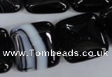 CAG2948 15.5 inches 22*22mm square black line agate beads