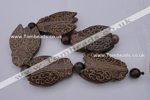 CAL26 14.5 inches 40*60mm carved cicada agalmatolite beads