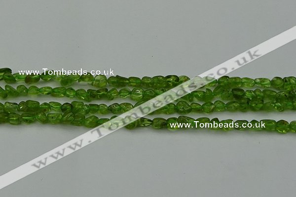 CCH675 15.5 inches 4*6mm - 5*8mm peridot gemstone chips beads