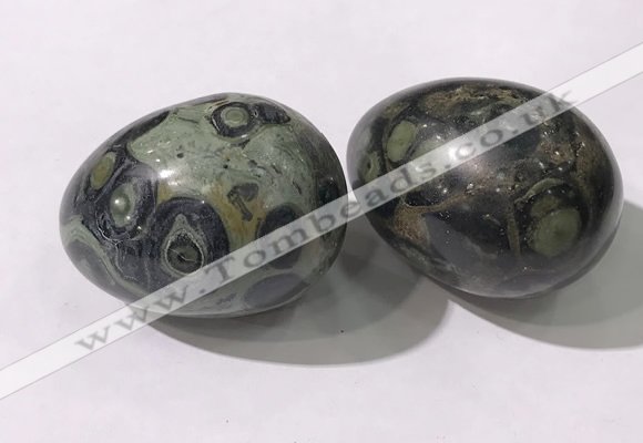 CDN1385 35*45mm egg-shaped kambaba jasper decorations wholesale