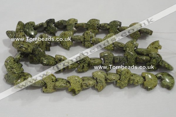 CFG794 12.5 inches 14*18mm carved animal green lace gemstone beads