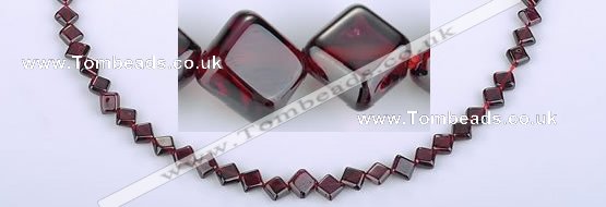 CGA11 15 inches 6*6mm rhombic garnet  gemstone beads Wholesale