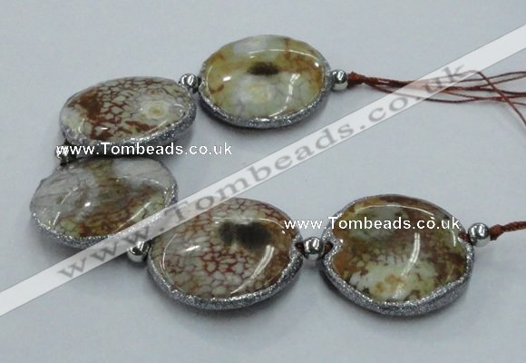 CNG2303 7.5 inches 35mm flat round agate beads with brass setting