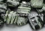 CSJ31 15.5 inches 15*15mm diamond green silver line jasper beads