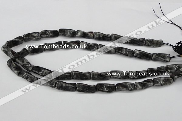 CTW135 15.5 inches 9*20mm twisted trihedron black labradorite beads