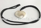 NGP5635 Shell flat teardrop pendant with nylon cord necklace